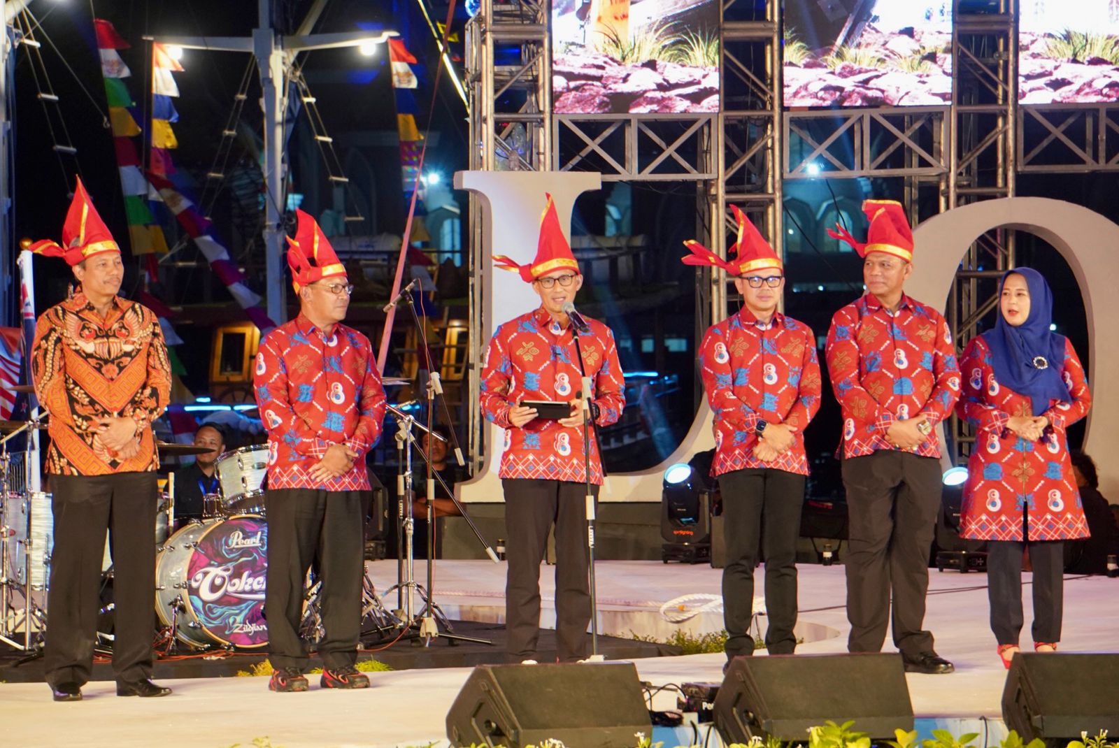 Gambar OPENING CEREMONY F8 MAKASSAR DI ANJUNGAN CITY OF MAKASSAR